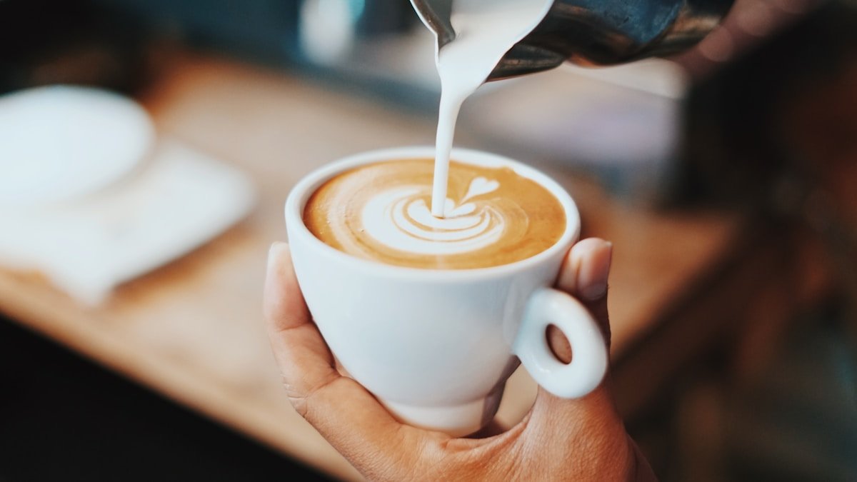 A simple tea service for first-time brewing